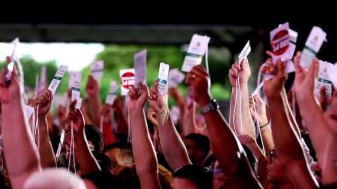 O que querem os professores que anunciaram greve contra o governo Lula em 15 de abril