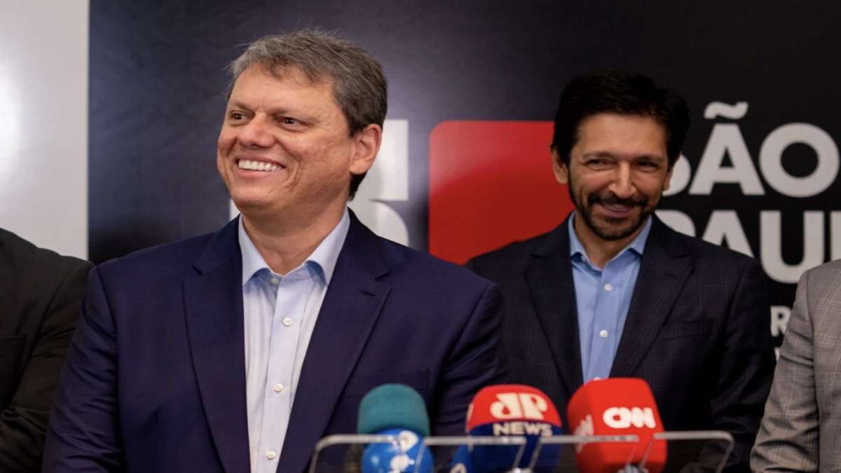 Tarcísio e Nunes recusam convite de Lula para 1º de Maio em SP