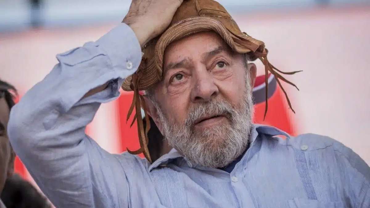 Estadão, sobre o orçamento secreto: ‘Lula é um bobo da Corte’