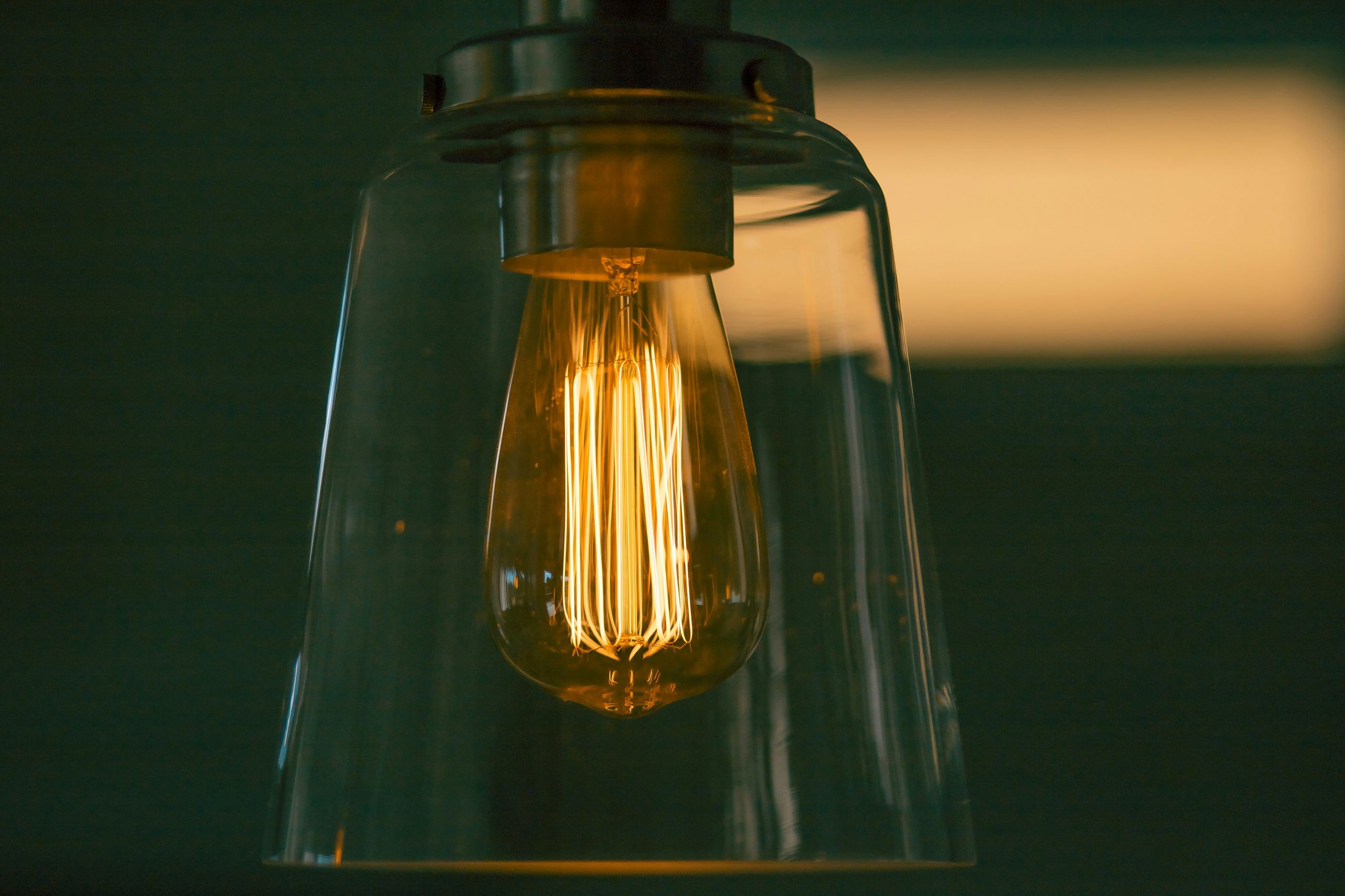 Senado aprova emenda que pode deixar conta de luz mais cara