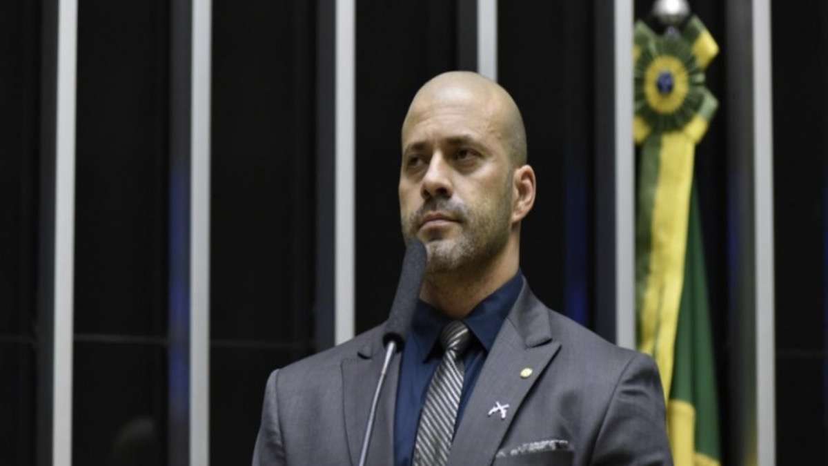 Defesa de Silveira Acusa Moraes de ‘Prática da Tortura’