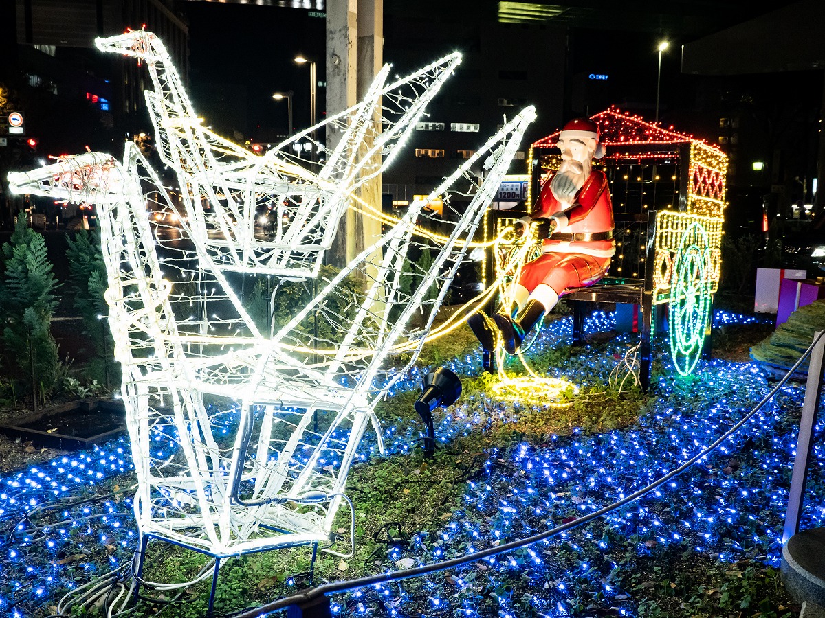 Casais japoneses celebram o Natal como um 2° Dia dos Namorados