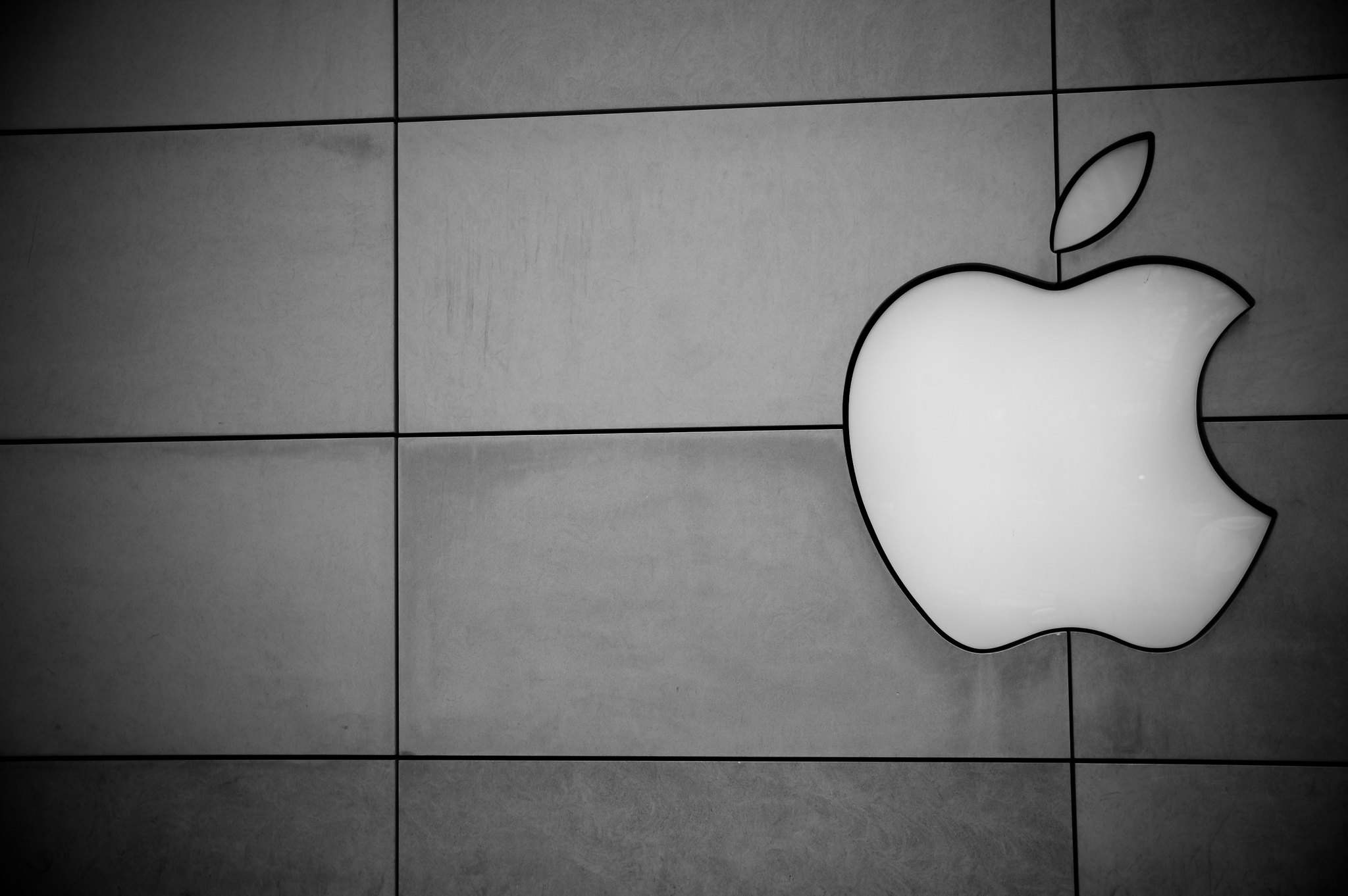 Ataque hacker afeta 100 milhões de usuários da Apple